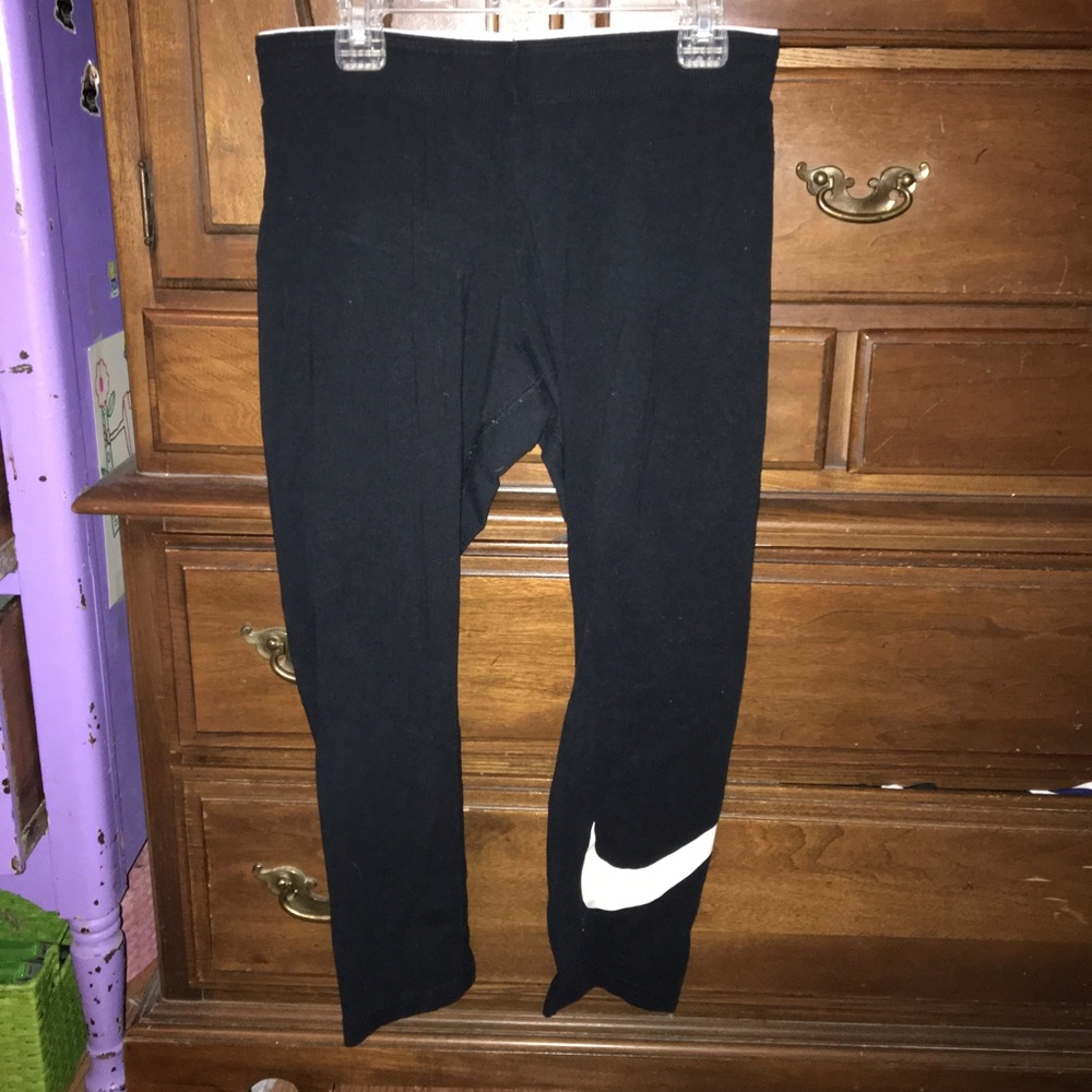 NIKE Athletic Leggings